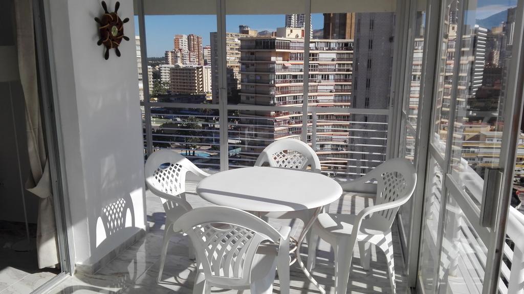 Apartamentos Los Caballos ベニドルム エクステリア 写真